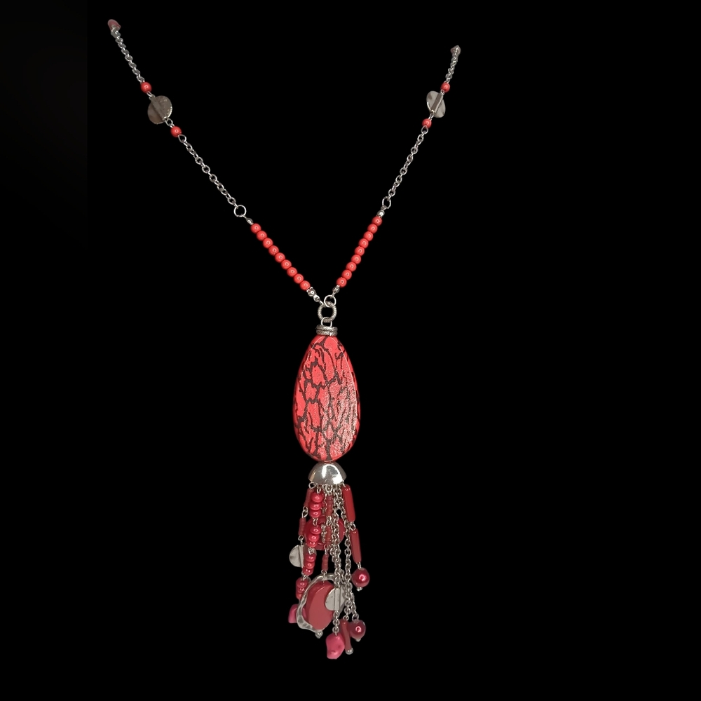 Elegant Red Pendant Necklace